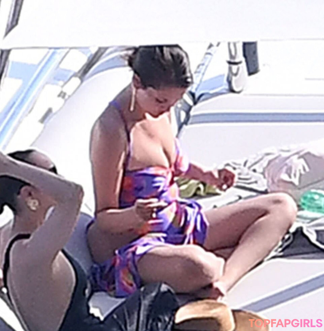 Nacktes geleaktes OnlyFans-Foto von Selena Gomez #1242