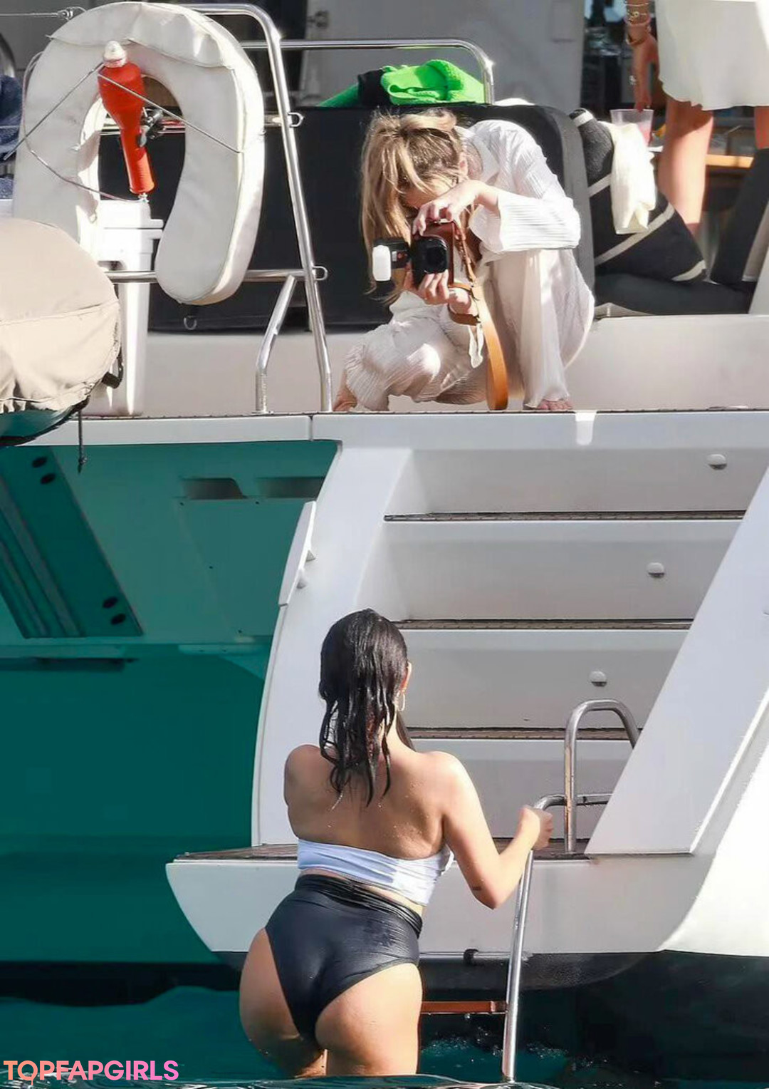 Nacktes geleaktes OnlyFans-Foto von Selena Gomez #1643