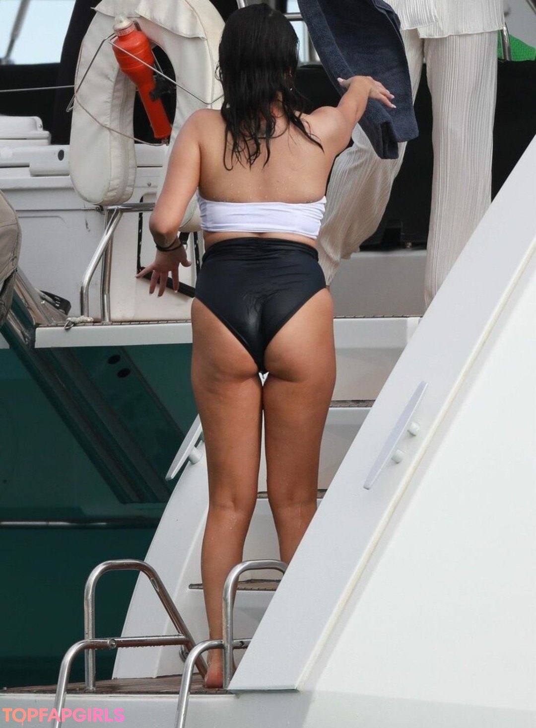 Nacktes geleaktes OnlyFans-Foto von Selena Gomez #1675