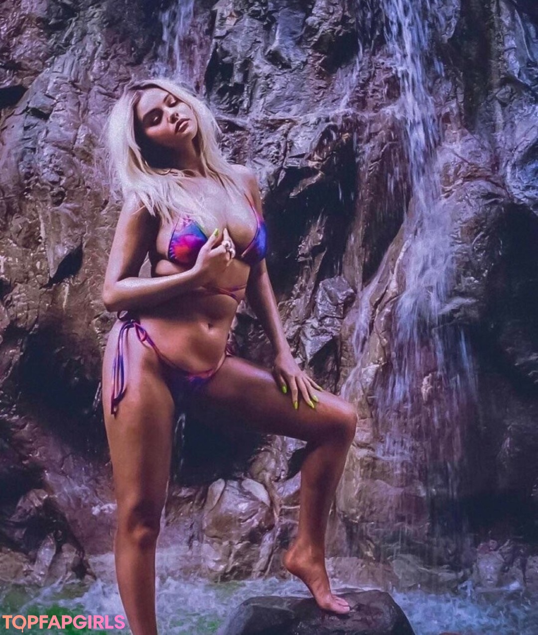 Nacktes geleaktes OnlyFans-Foto von Selena Gomez #1857