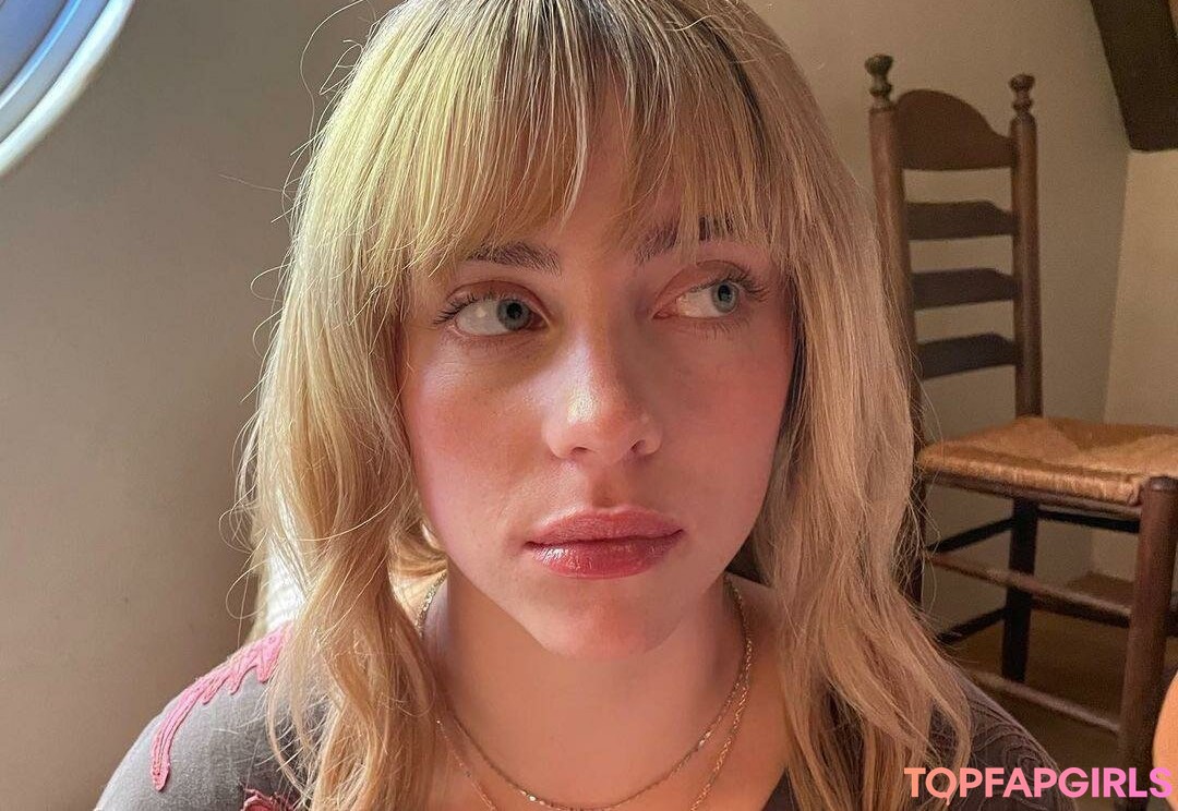 Nacktes geleaktes OnlyFans-Foto von Billie Eilish #1023