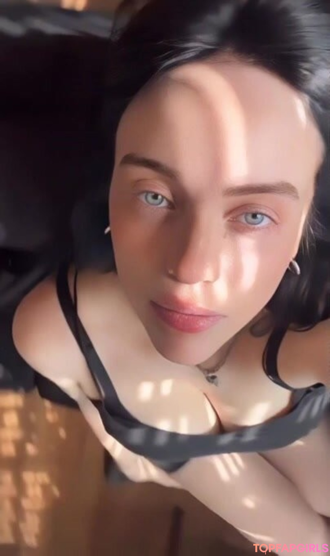 Nacktes geleaktes OnlyFans-Foto von Billie Eilish #1164
