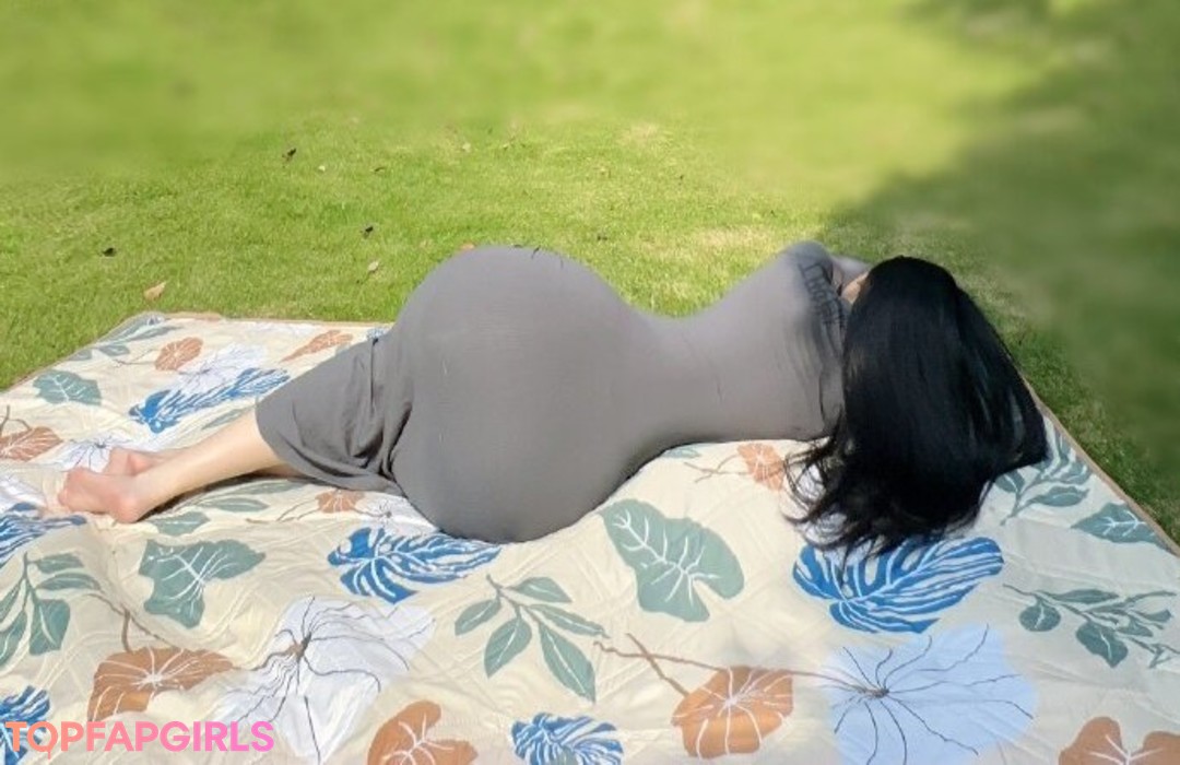 Nacktes geleaktes OnlyFans-Foto von Qiaoniutt #1647