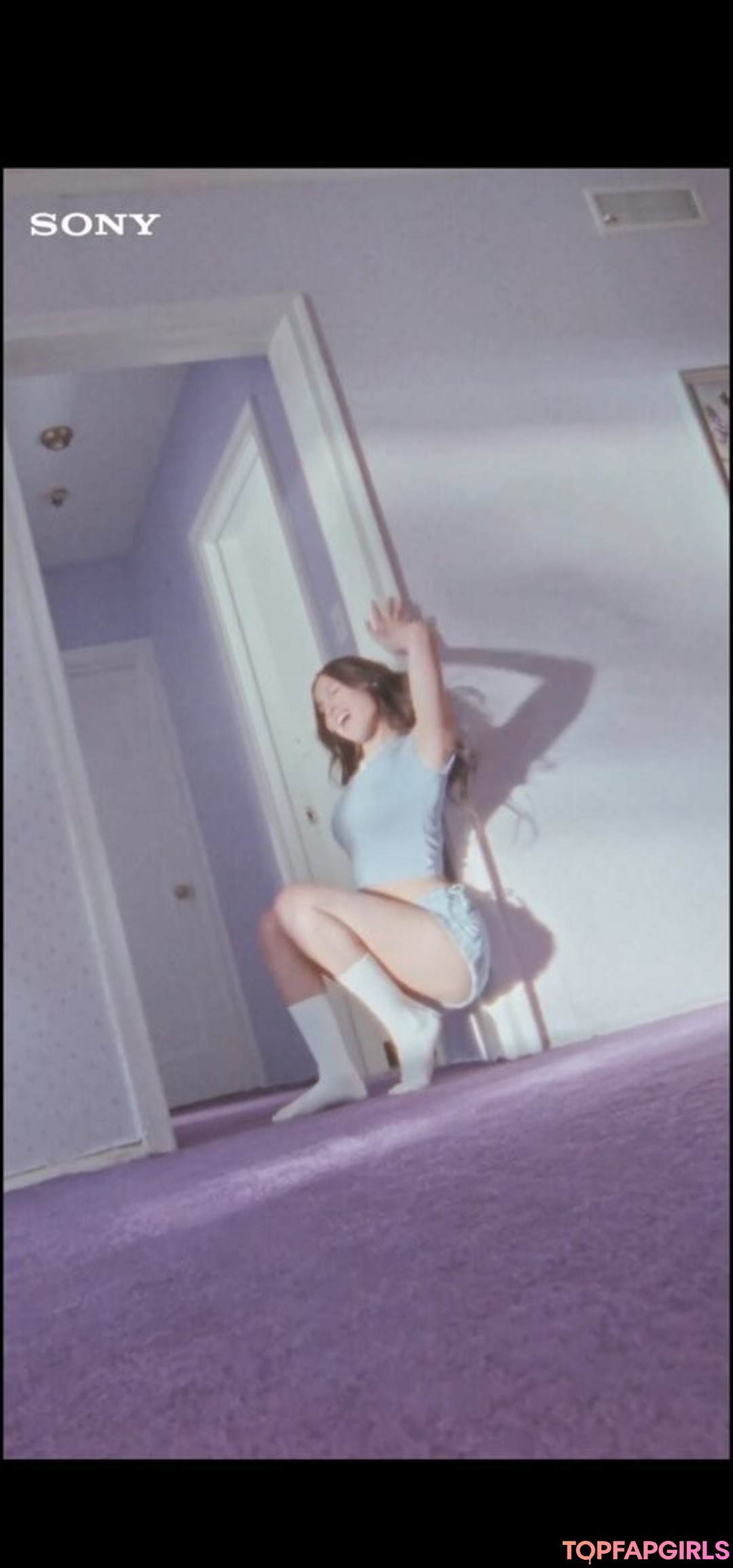 Nacktes geleaktes OnlyFans-Foto von Olivia Rodrigo #1563