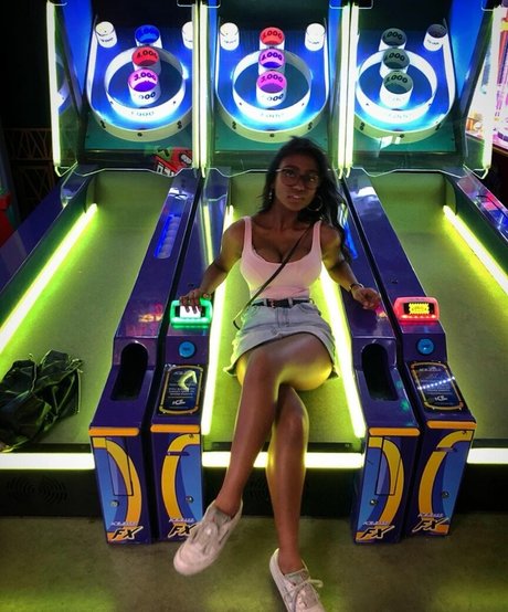 Nacktes geleaktes OnlyFans-Foto von Shreya Naidoo