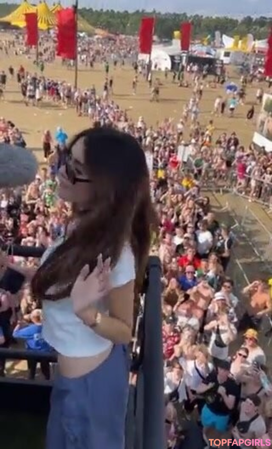 Nacktes geleaktes OnlyFans-Foto von Madison Beer #1122