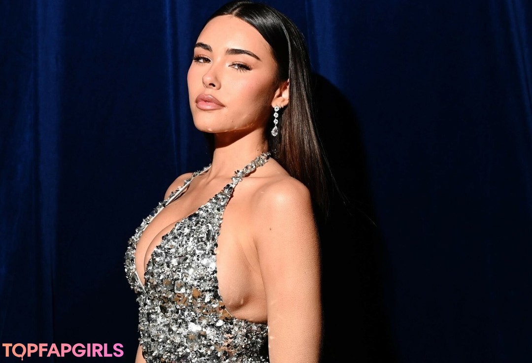 Nacktes geleaktes OnlyFans-Foto von Madison Beer #1420