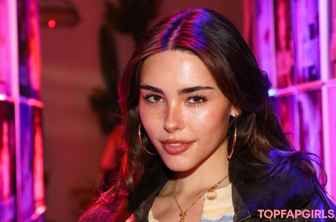 Nacktes geleaktes OnlyFans-Foto von Madison Beer #1649