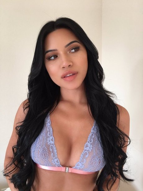 Julia Kelly