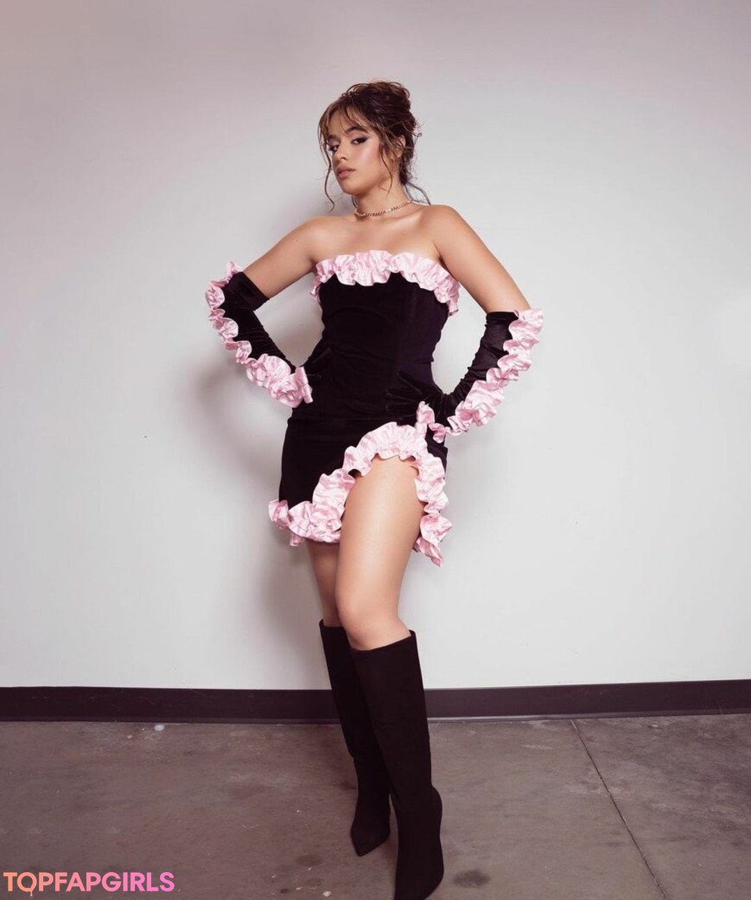 Nacktes geleaktes OnlyFans-Foto von Camila Cabello #1069