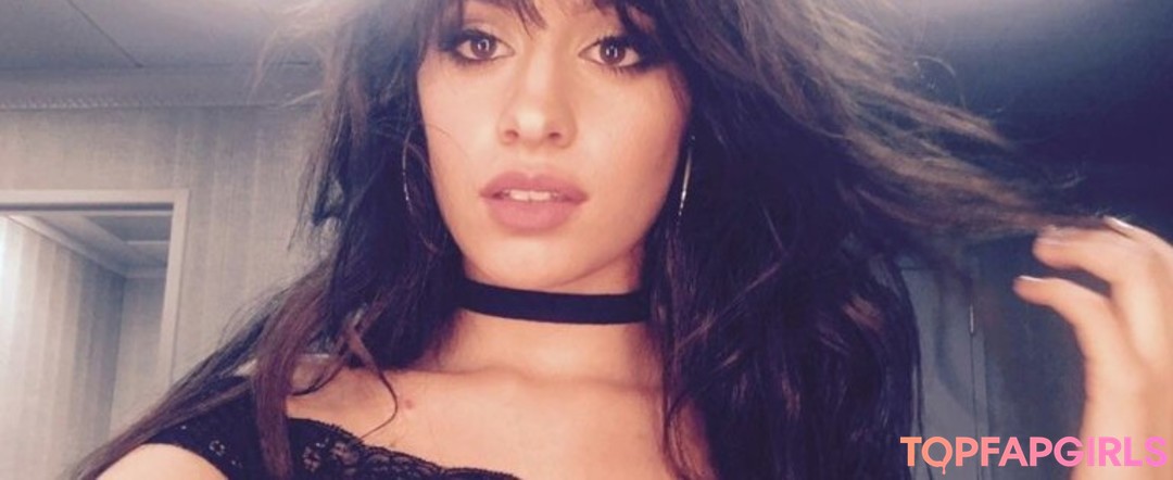 Nacktes geleaktes OnlyFans-Foto von Camila Cabello #1111