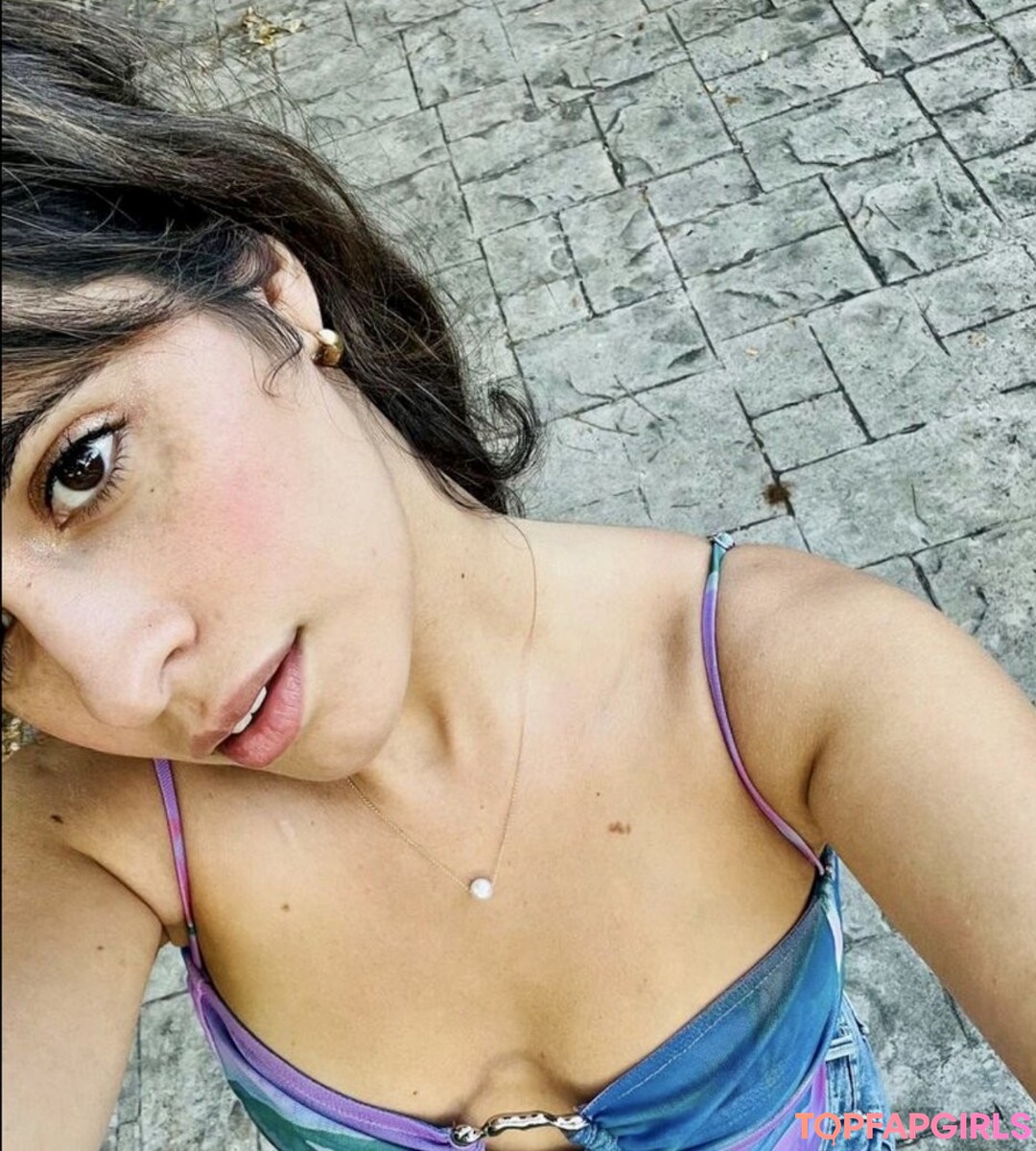 Nacktes geleaktes OnlyFans-Foto von Camila Cabello #1174