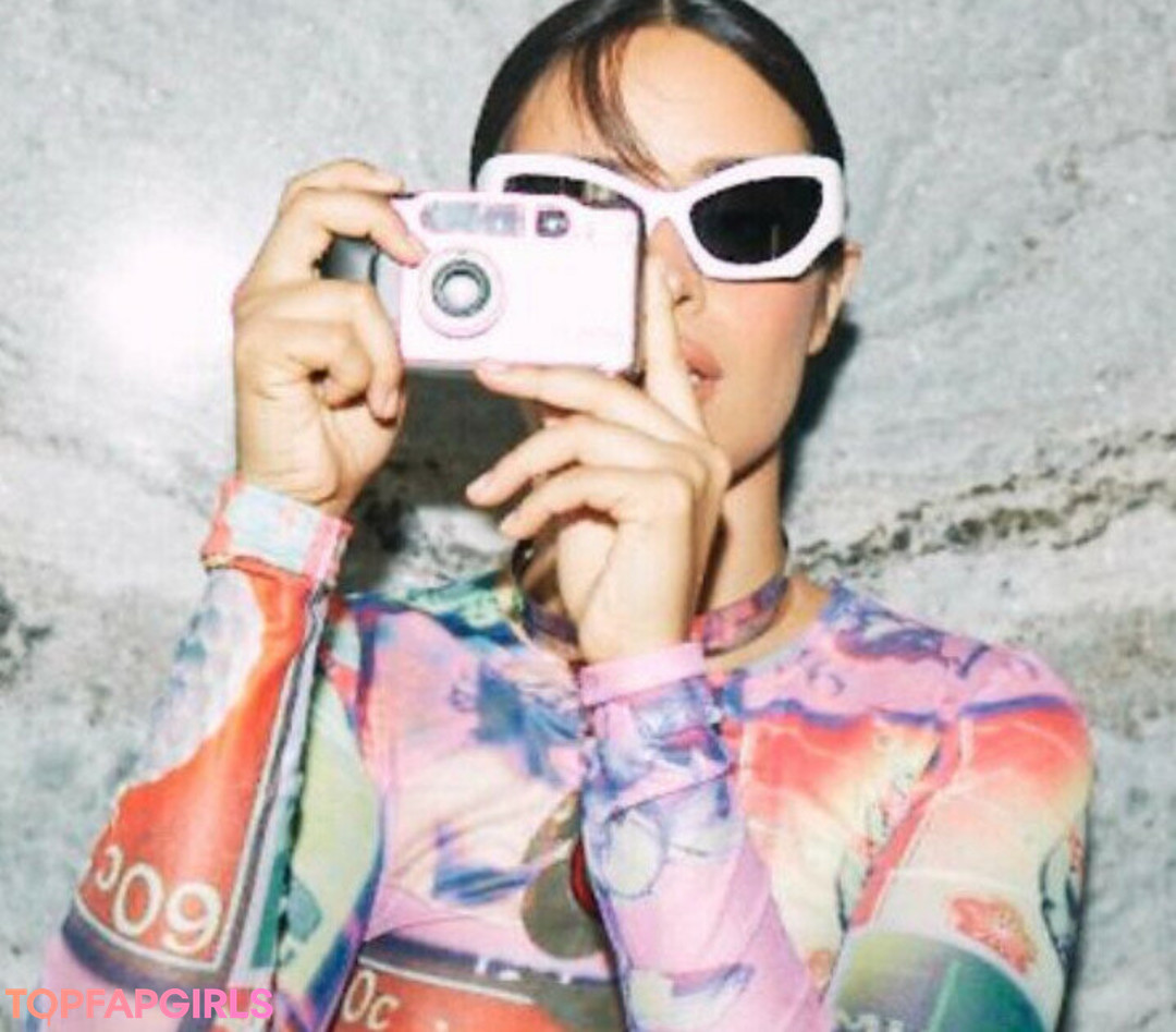 Nacktes geleaktes OnlyFans-Foto von Camila Cabello #1513