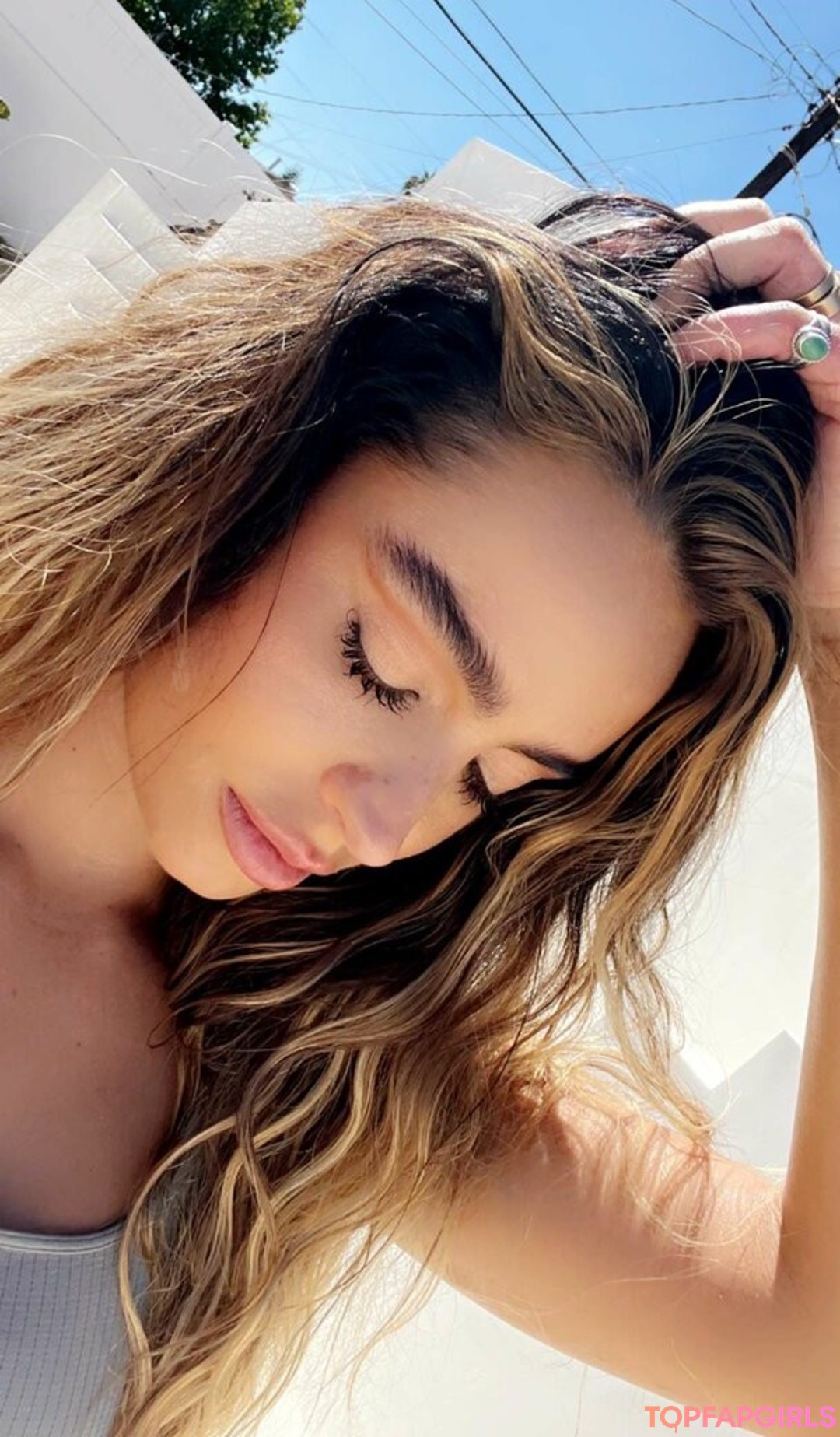 Nacktes geleaktes OnlyFans-Foto von Sommer Ray #1812