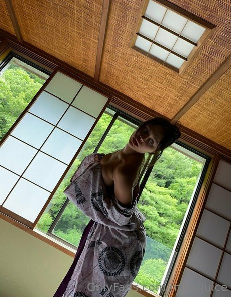 Nacktes geleaktes OnlyFans-Foto von Mira
