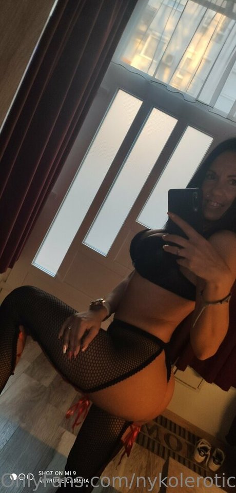 Nacktes geleaktes OnlyFans-Foto von Nykolerotic