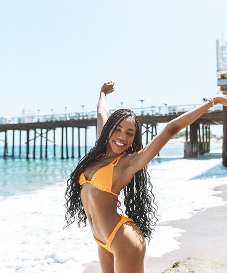Nacktes geleaktes OnlyFans-Foto von Teala Dunn