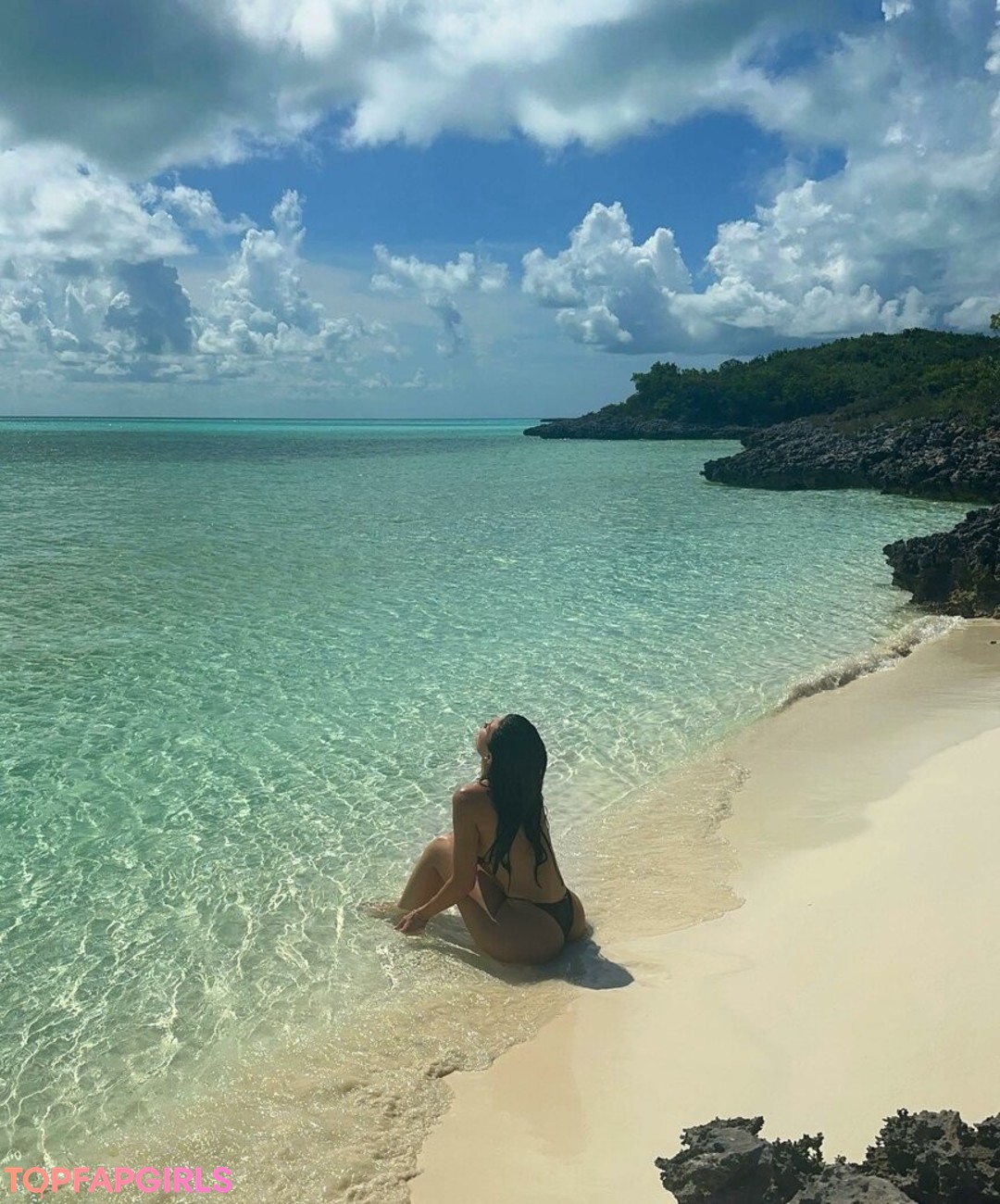 Nacktes geleaktes OnlyFans-Foto von Kylie Jenner #1312
