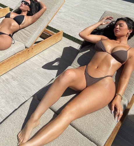 Nacktes geleaktes OnlyFans-Foto von Kylie Jenner