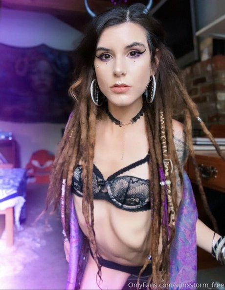 Nacktes geleaktes OnlyFans-Foto von Mimif0xxxfree