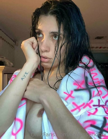 Xxpussyriotxx