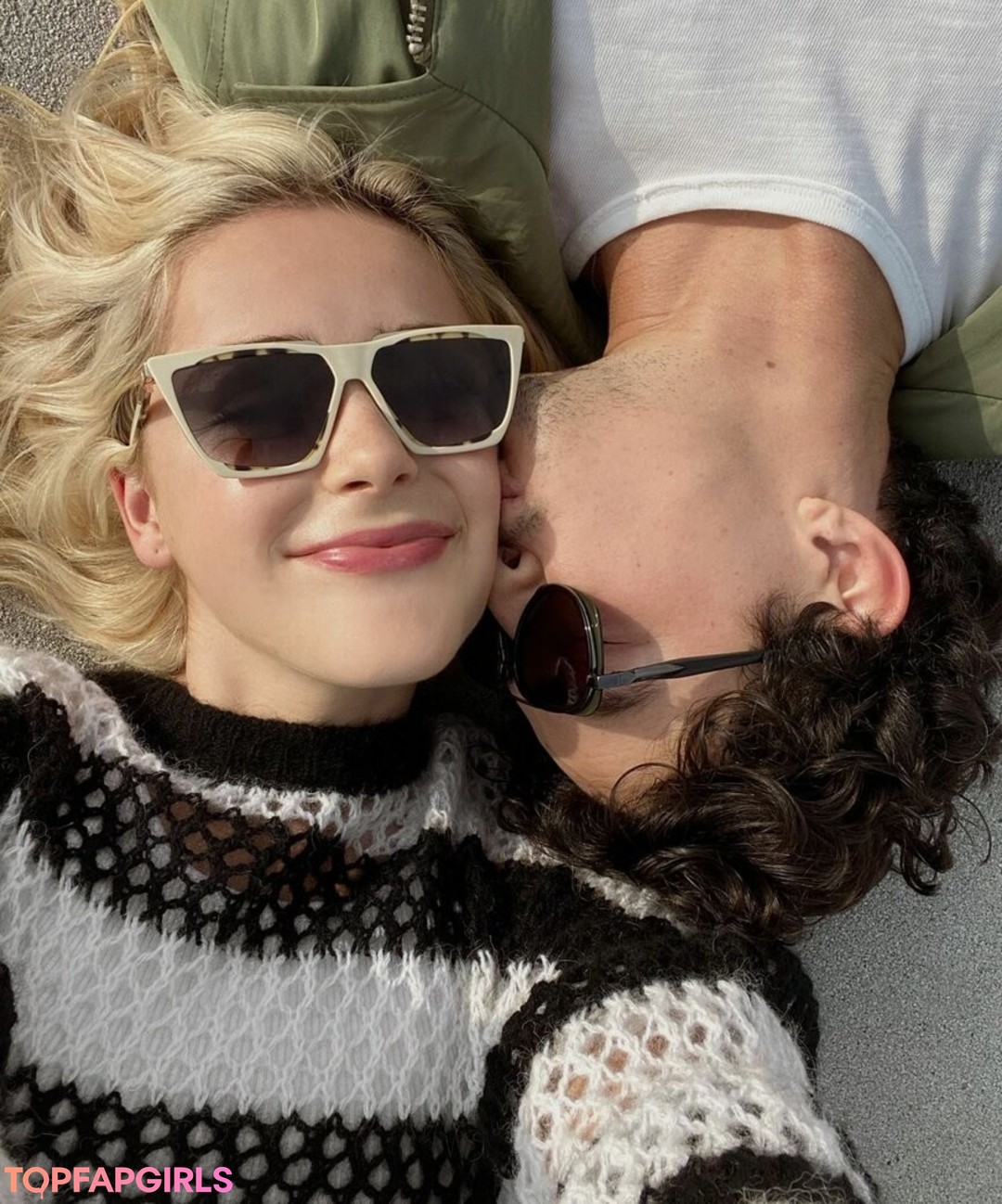 Nacktes geleaktes OnlyFans-Foto von Kiernan Shipka #1038