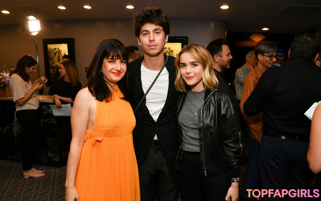 Nacktes geleaktes OnlyFans-Foto von Kiernan Shipka #1216