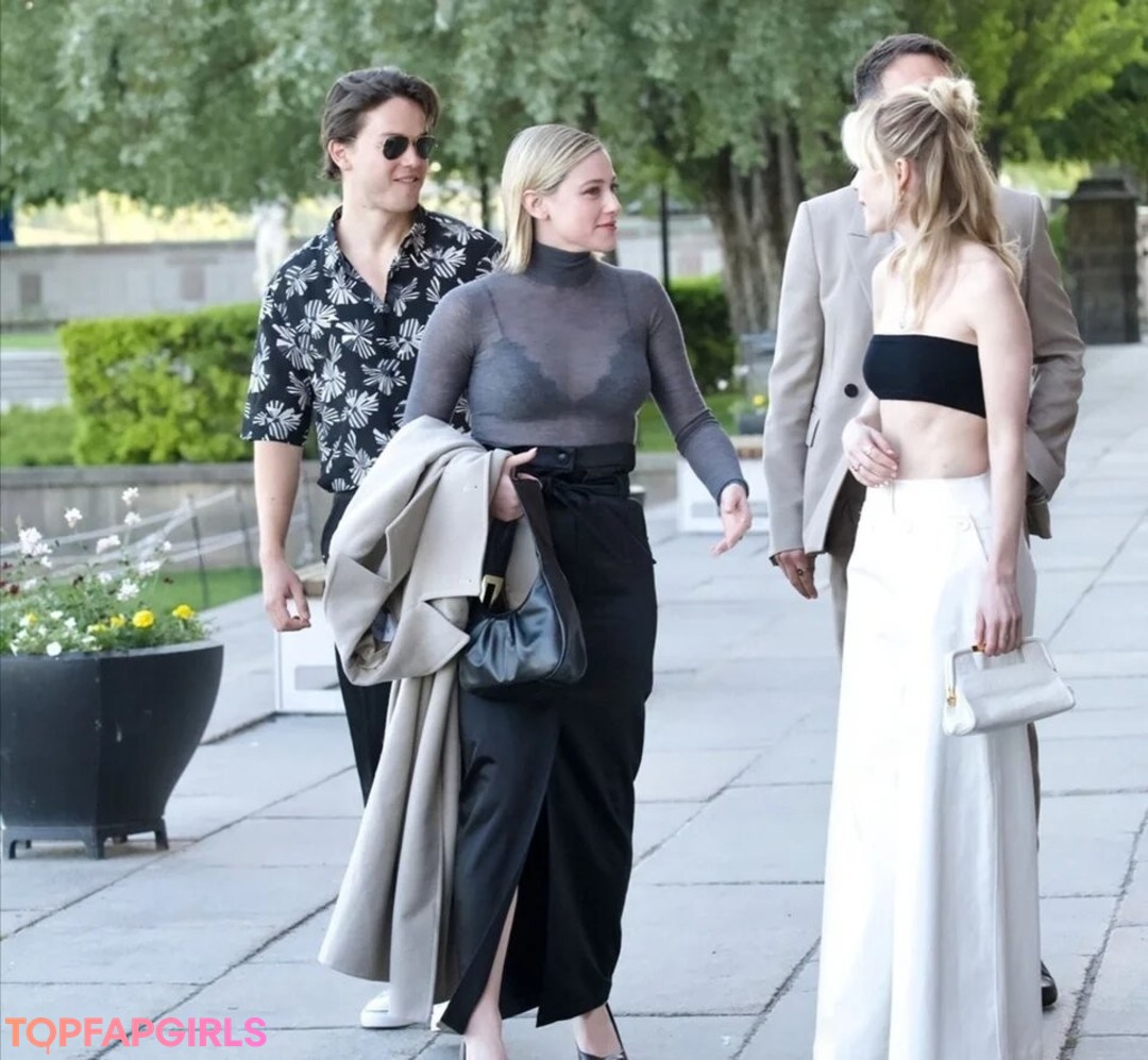 Nacktes geleaktes OnlyFans-Foto von Kiernan Shipka #1388