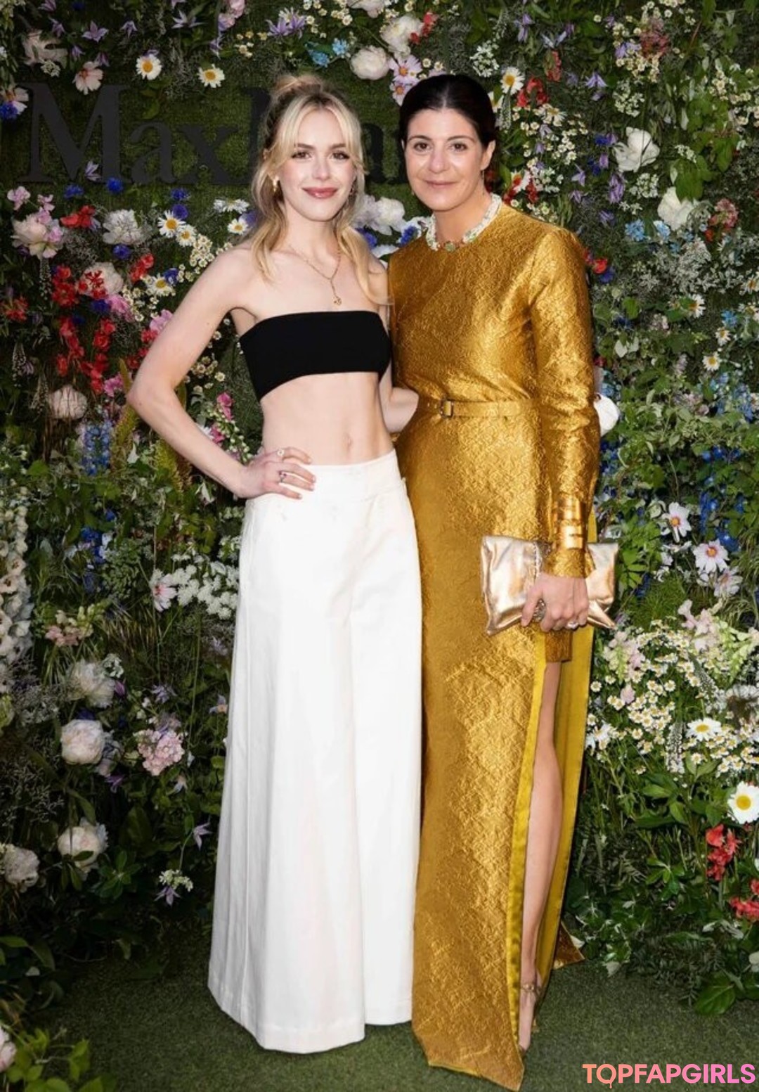 Nacktes geleaktes OnlyFans-Foto von Kiernan Shipka #1391