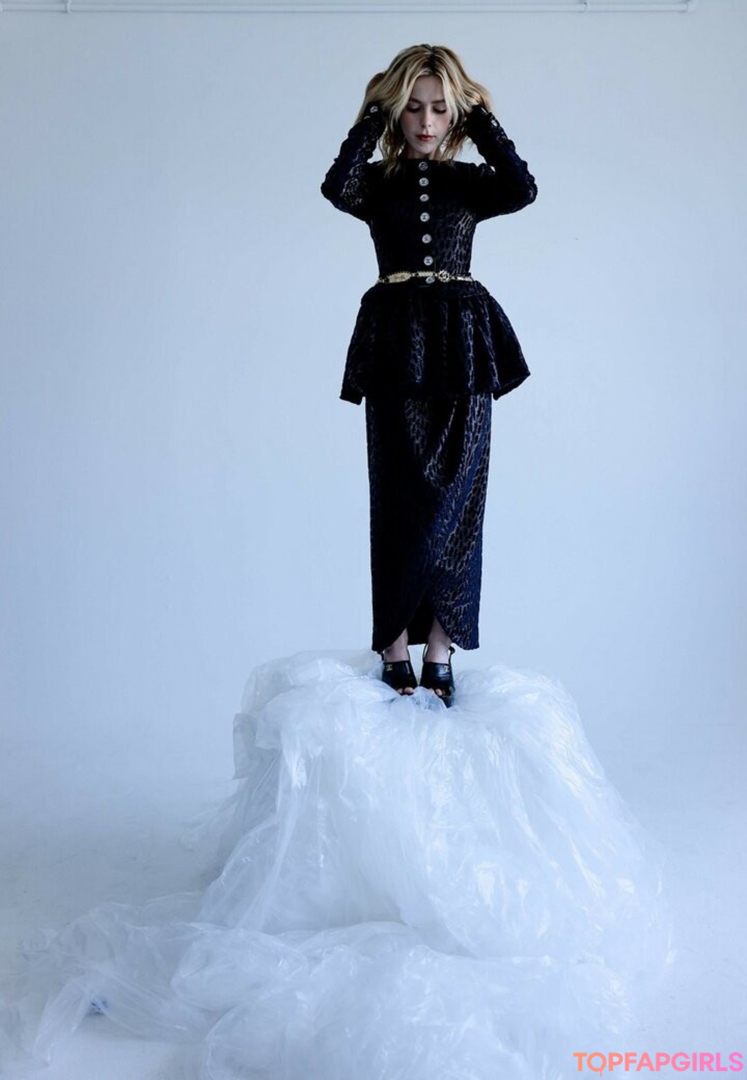 Nacktes geleaktes OnlyFans-Foto von Kiernan Shipka #1494