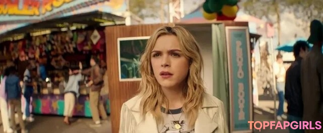 Nacktes geleaktes OnlyFans-Foto von Kiernan Shipka #1558