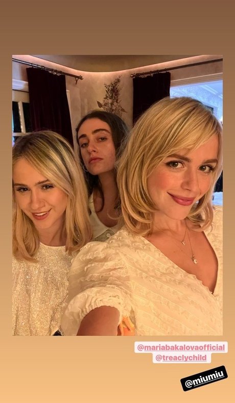 Nacktes geleaktes OnlyFans-Foto von Kiernan Shipka