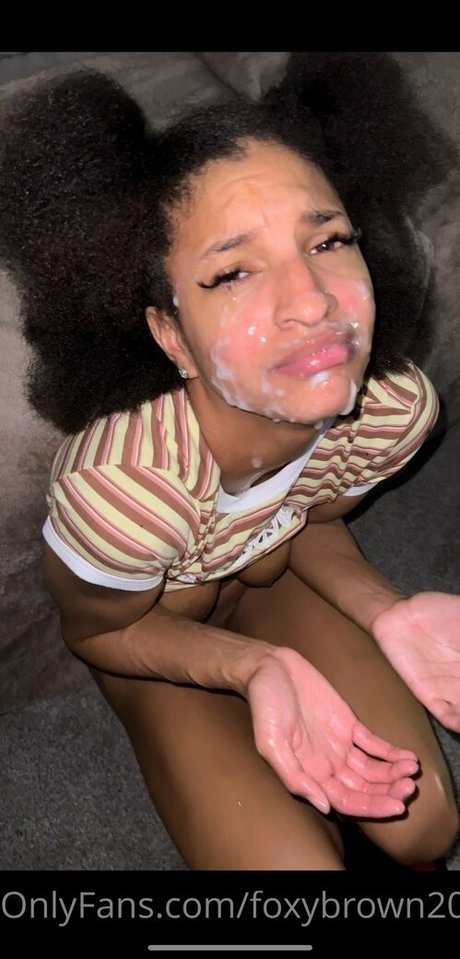 Nacktes geleaktes OnlyFans-Foto von Foxybrown20free