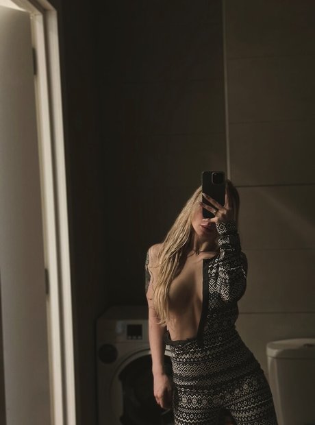 Nacktes geleaktes OnlyFans-Foto von Sorabi