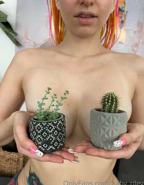 Nacktes geleaktes OnlyFans-Foto von Babyriley