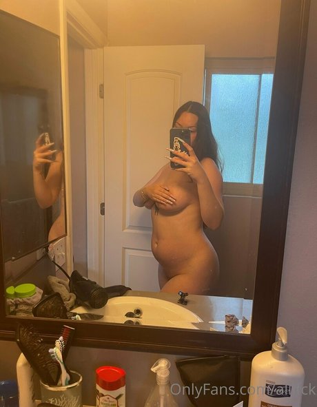 Nacktes geleaktes OnlyFans-Foto von Allifck