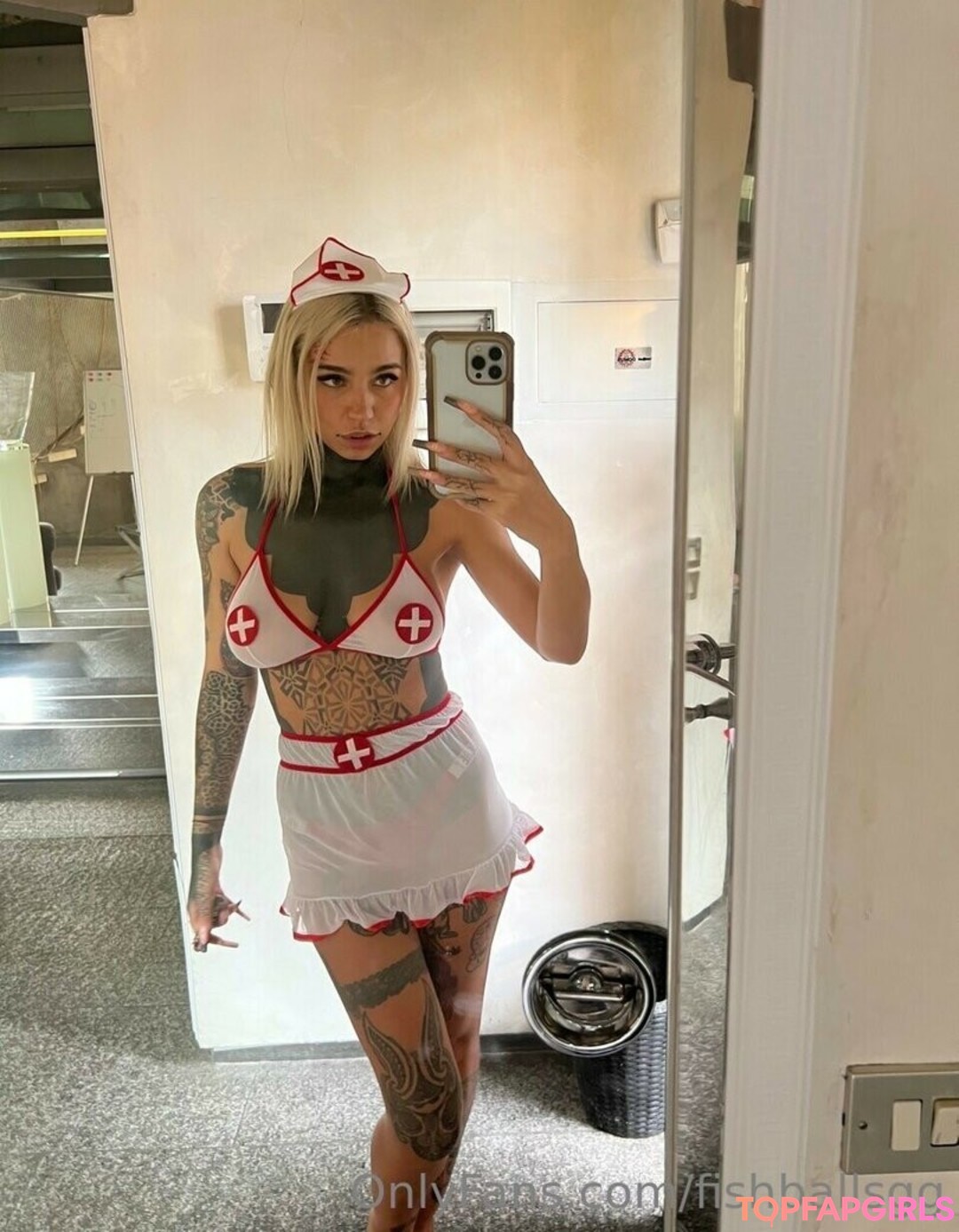 Nacktes geleaktes OnlyFans-Foto von Fishball Suicide #1644