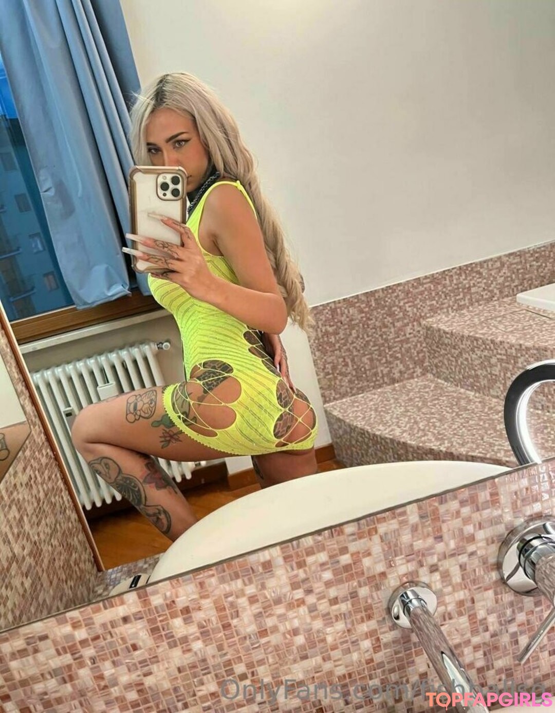 Nacktes geleaktes OnlyFans-Foto von Fishball Suicide #1884