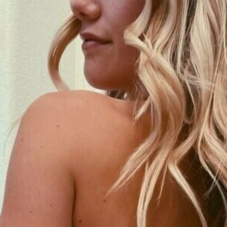 Nacktes geleaktes OnlyFans-Foto von Mikaylaay