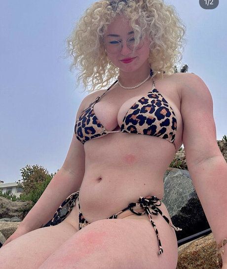 Nacktes geleaktes OnlyFans-Foto von Chloethehokage