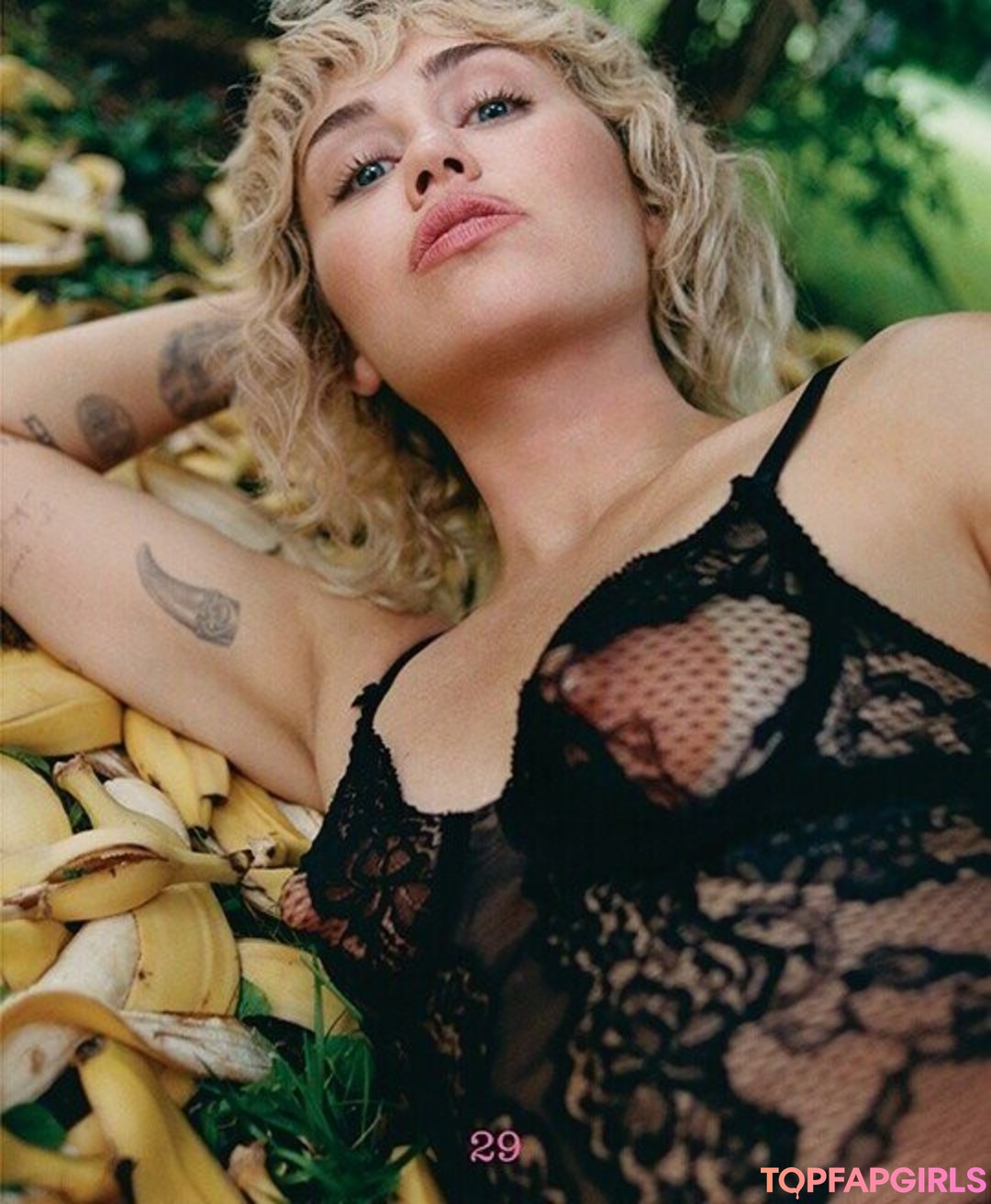 Nacktes geleaktes OnlyFans-Foto von Miley Cyrus #1074