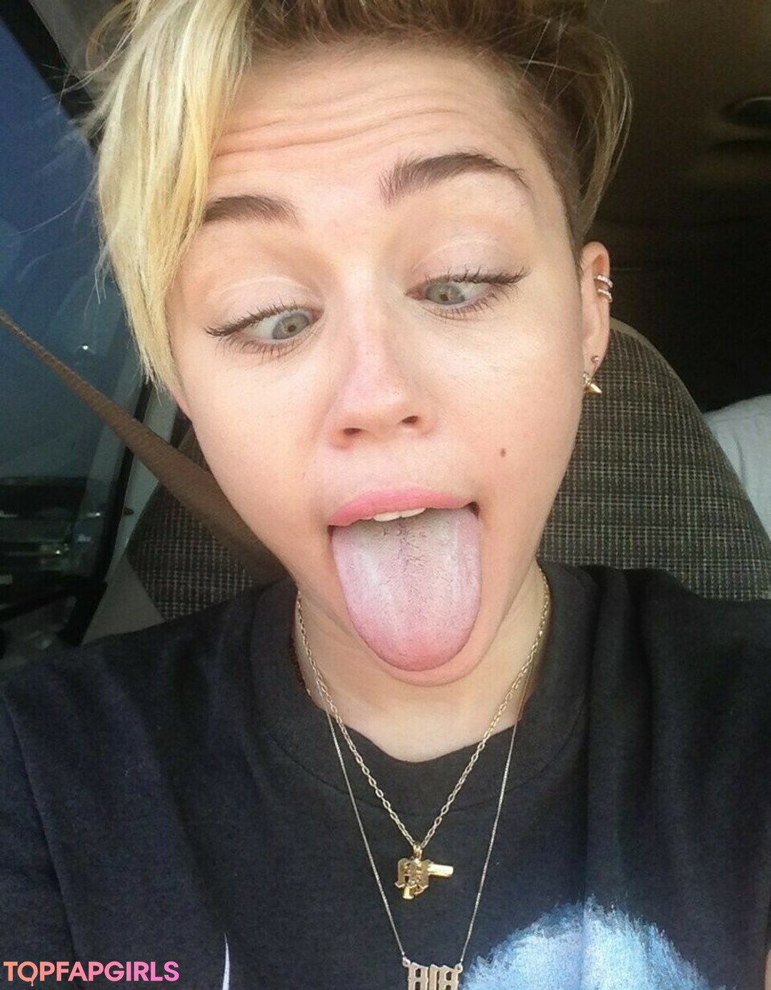 Nacktes geleaktes OnlyFans-Foto von Miley Cyrus #1133