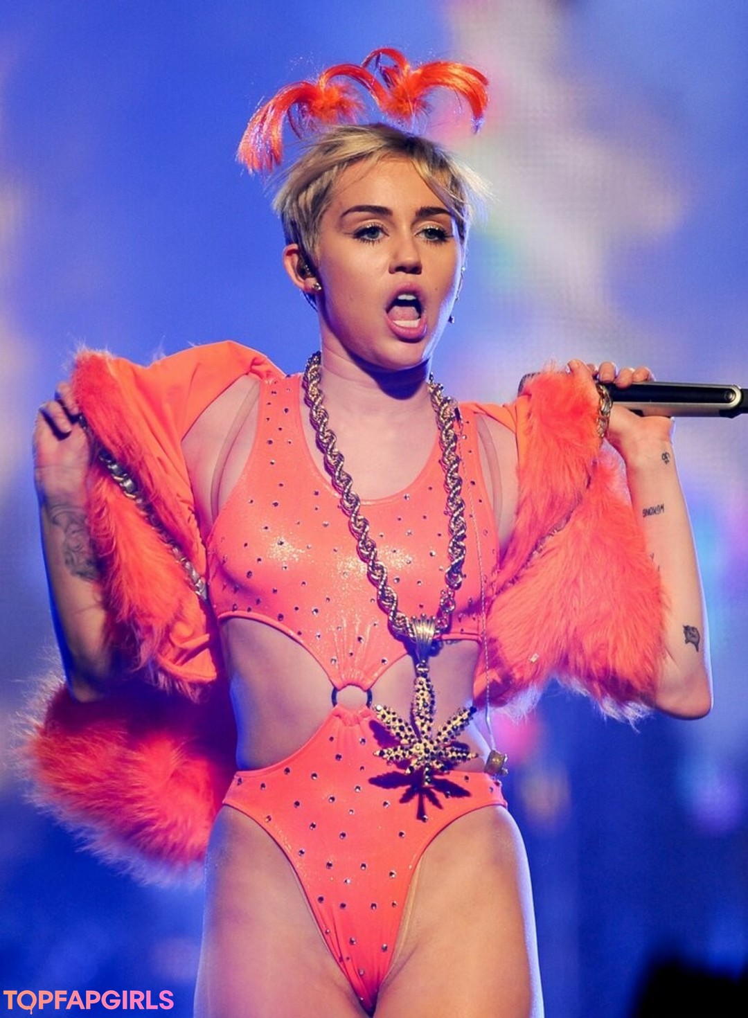 Nacktes geleaktes OnlyFans-Foto von Miley Cyrus #1370