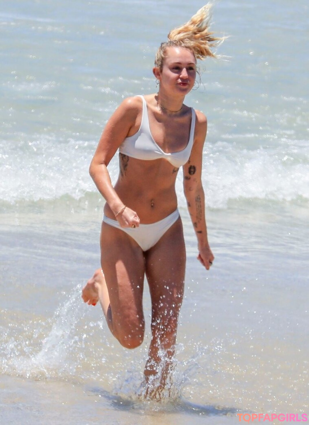 Nacktes geleaktes OnlyFans-Foto von Miley Cyrus #1573