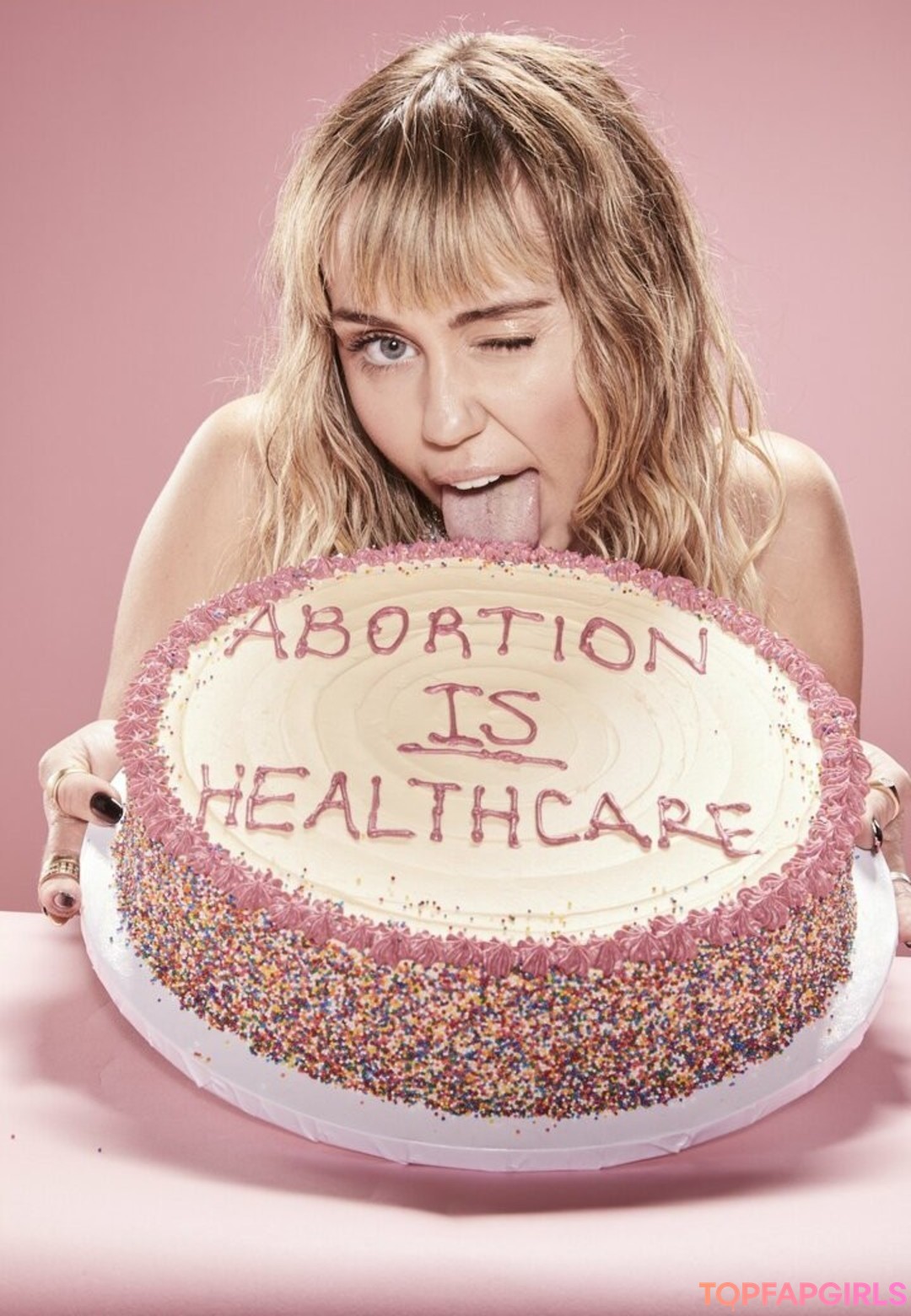 Nacktes geleaktes OnlyFans-Foto von Miley Cyrus #1752