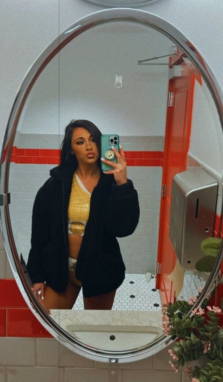 Nacktes geleaktes OnlyFans-Foto von Megan Bayne