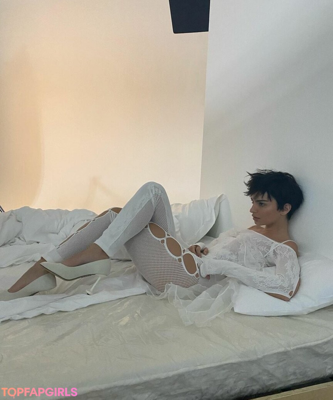 Nacktes geleaktes OnlyFans-Foto von Emily Ratajkowski #1452