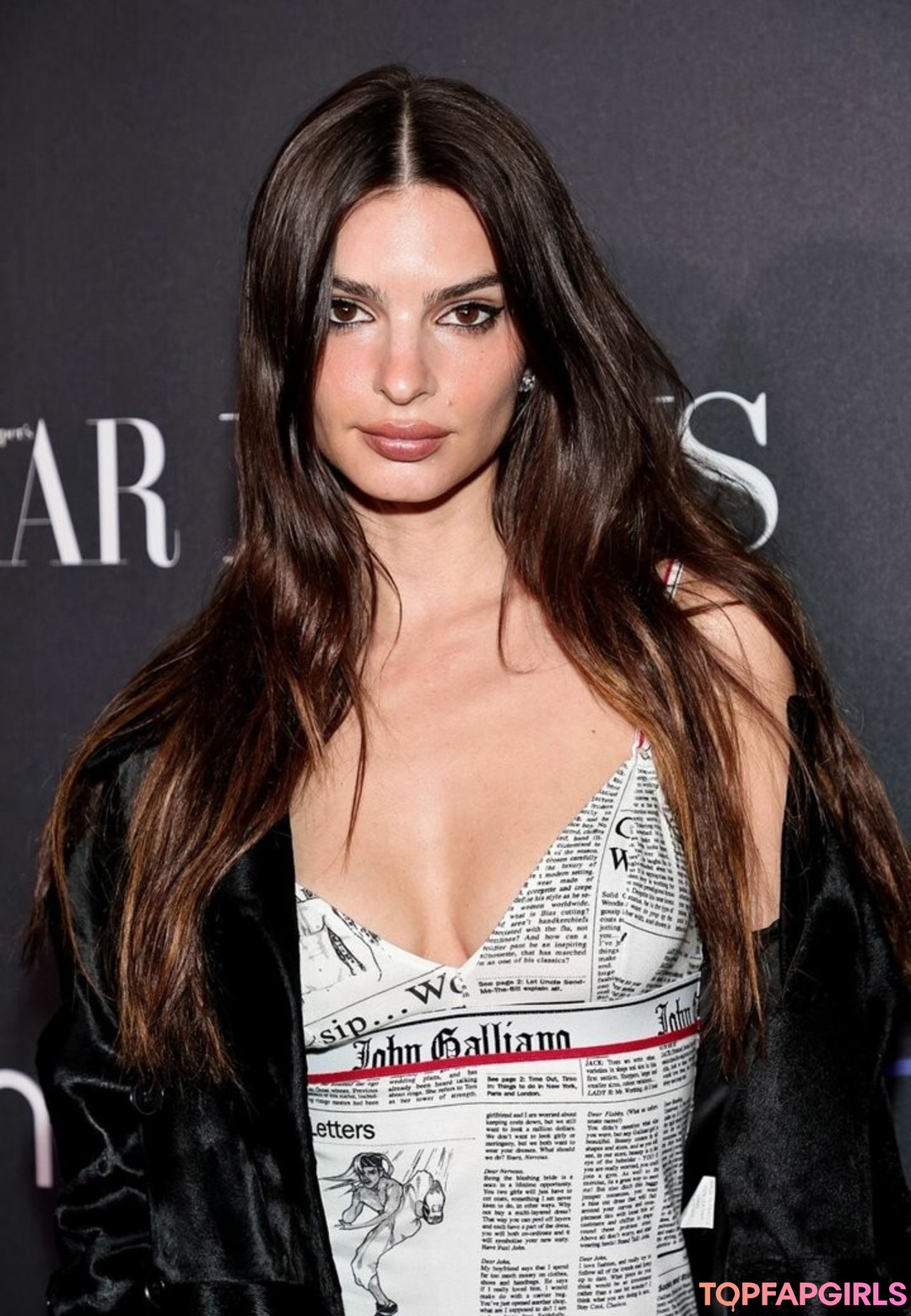 Nacktes geleaktes OnlyFans-Foto von Emily Ratajkowski #1823