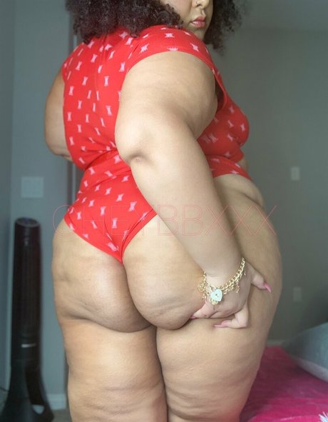 Nacktes geleaktes OnlyFans-Foto von Cheybbxxx