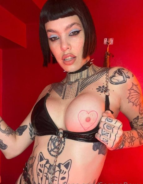Nacktes geleaktes OnlyFans-Foto von Serenabou